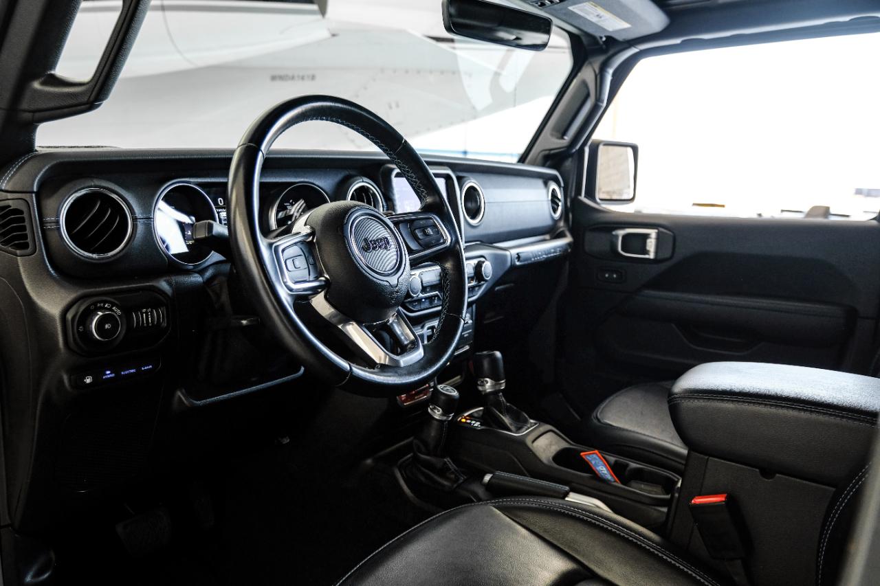Jeep Wrangler photo 3