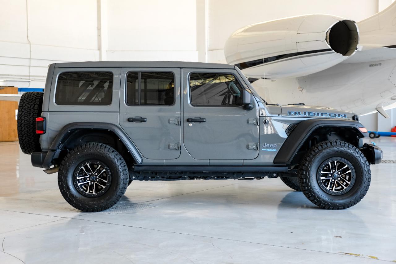 Jeep Wrangler photo 9