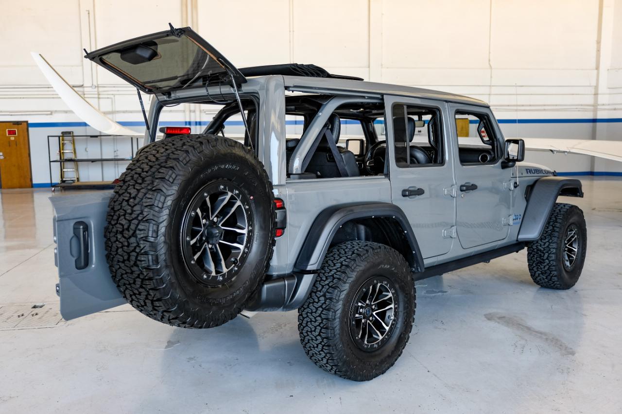 Jeep Wrangler photo 10