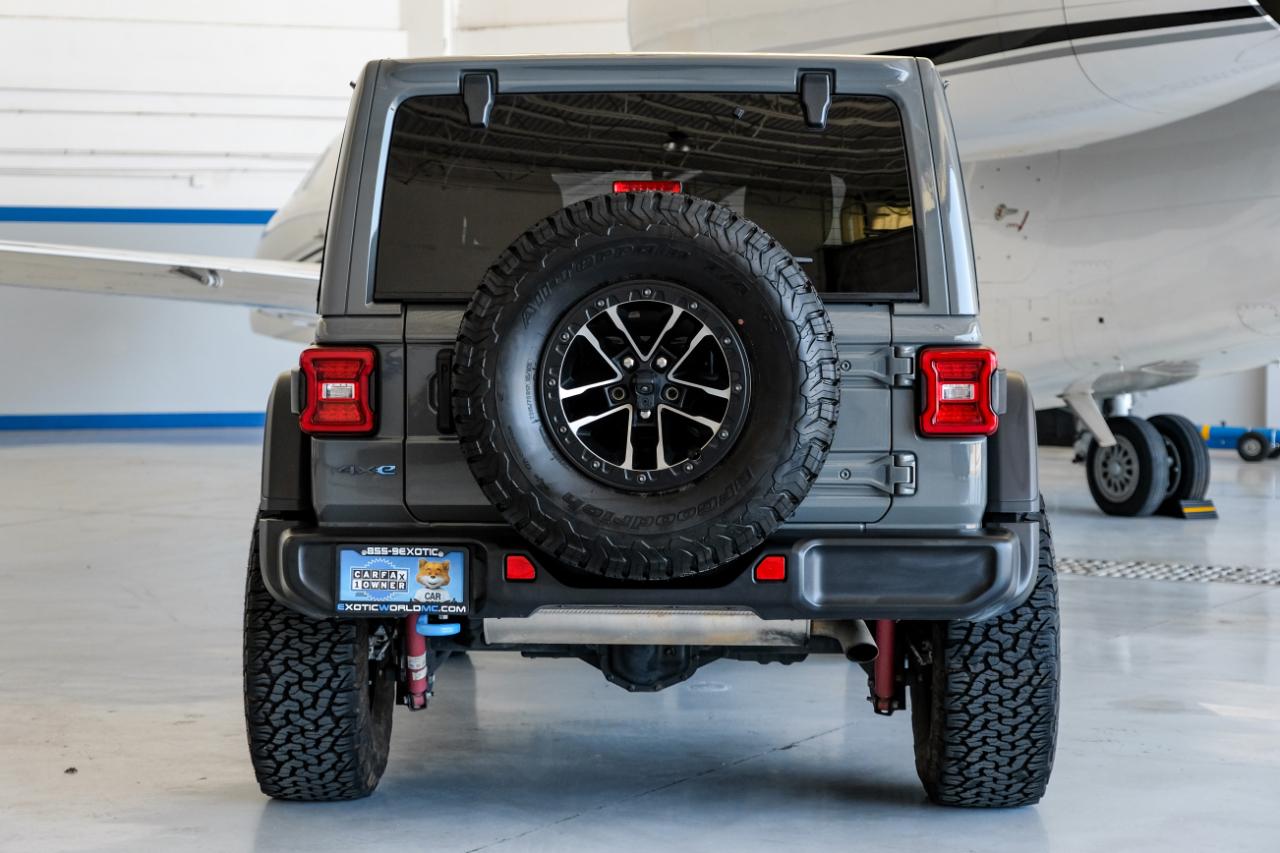 Jeep Wrangler photo 12