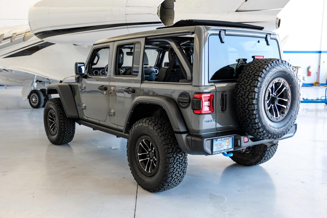 Jeep Wrangler photo 14
