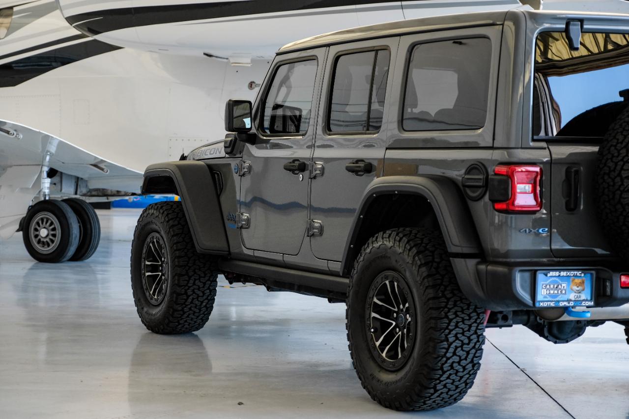 Jeep Wrangler photo 16
