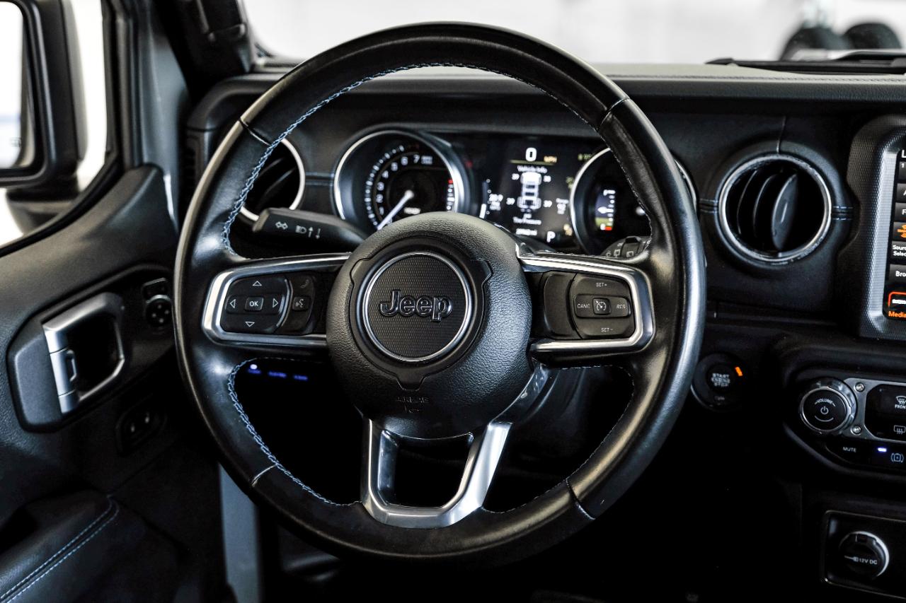 Jeep Wrangler photo 25