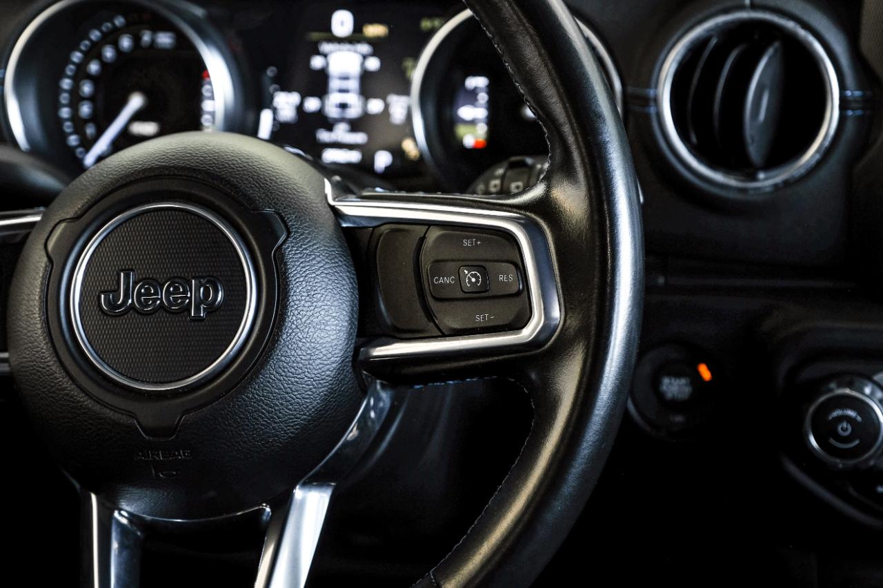 Jeep Wrangler photo 27