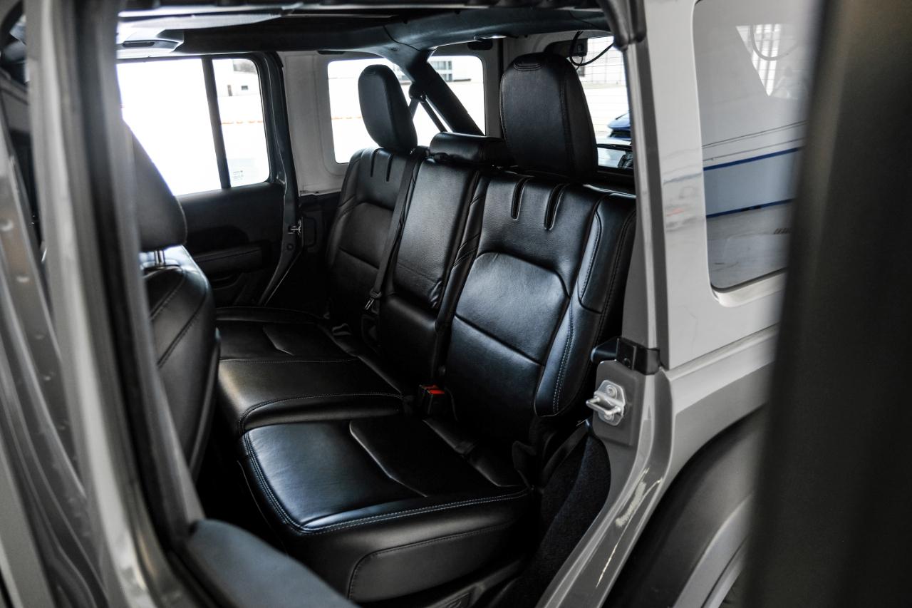 Jeep Wrangler photo 40