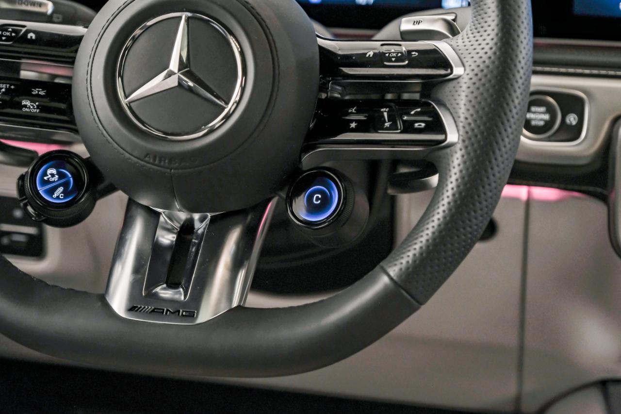Mercedes-Benz G-Class photo 25