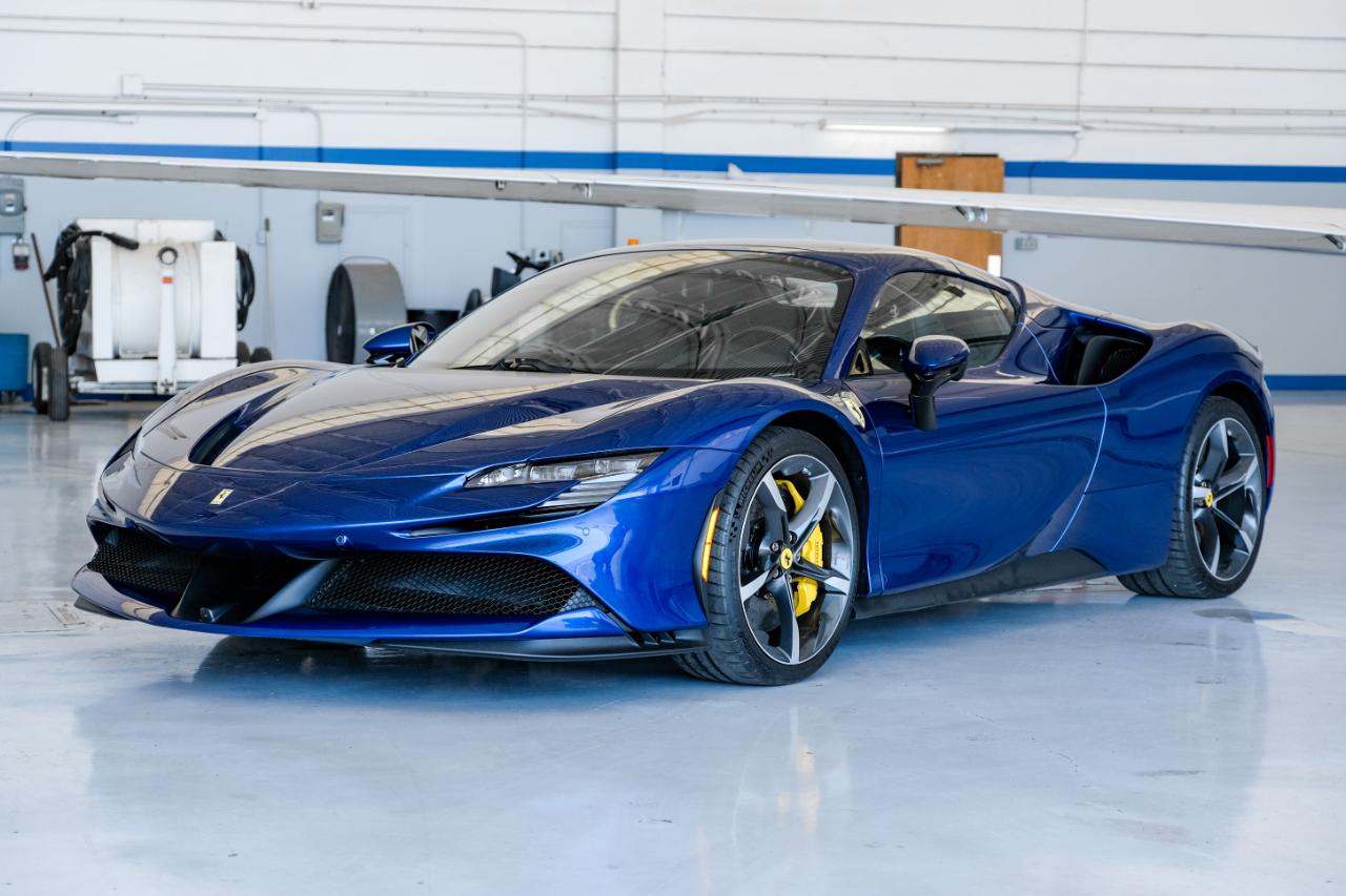 Ferrari SF90 photo 6