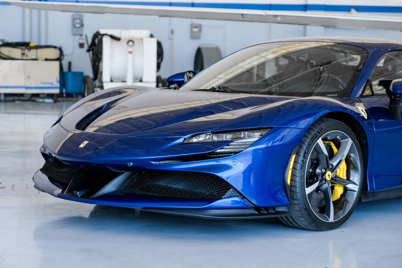 Ferrari SF90 photo 7