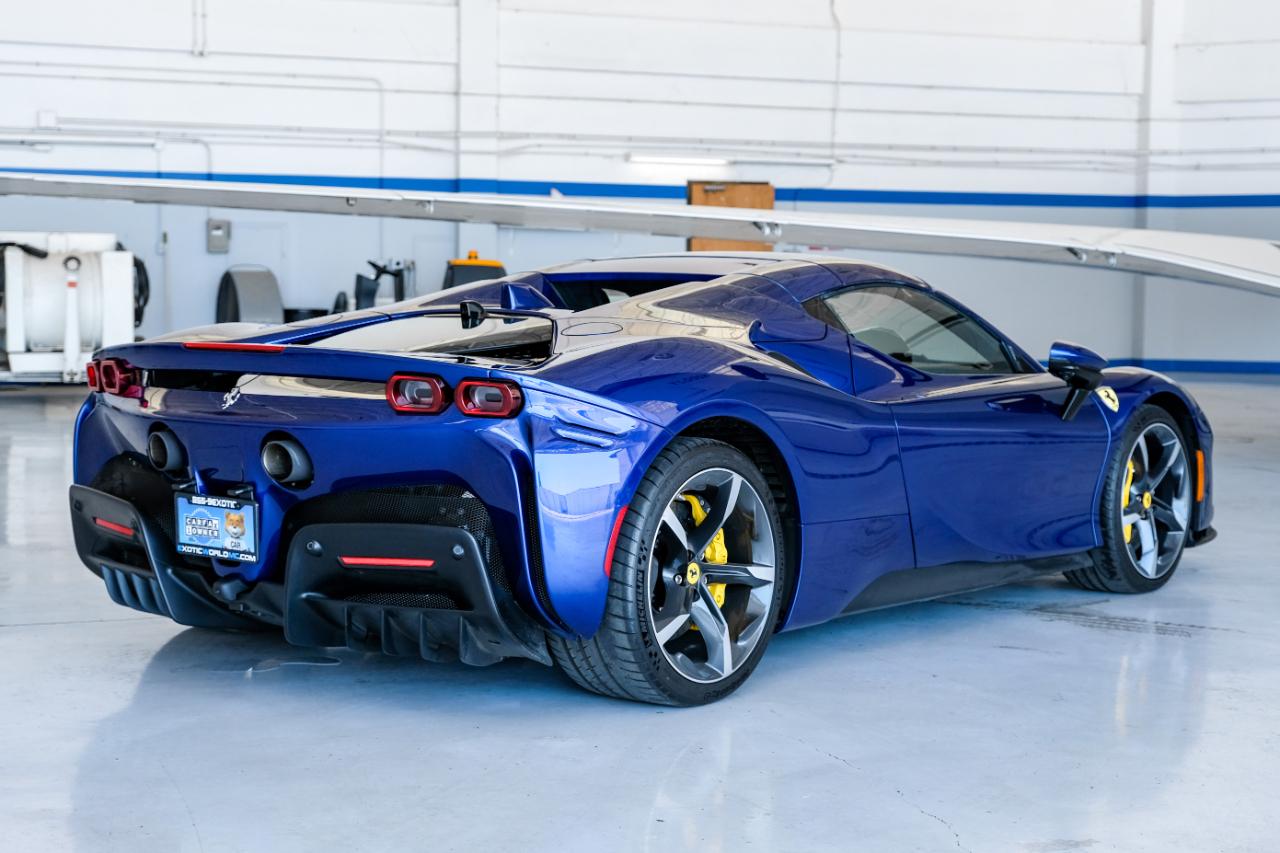 Ferrari SF90 photo 10