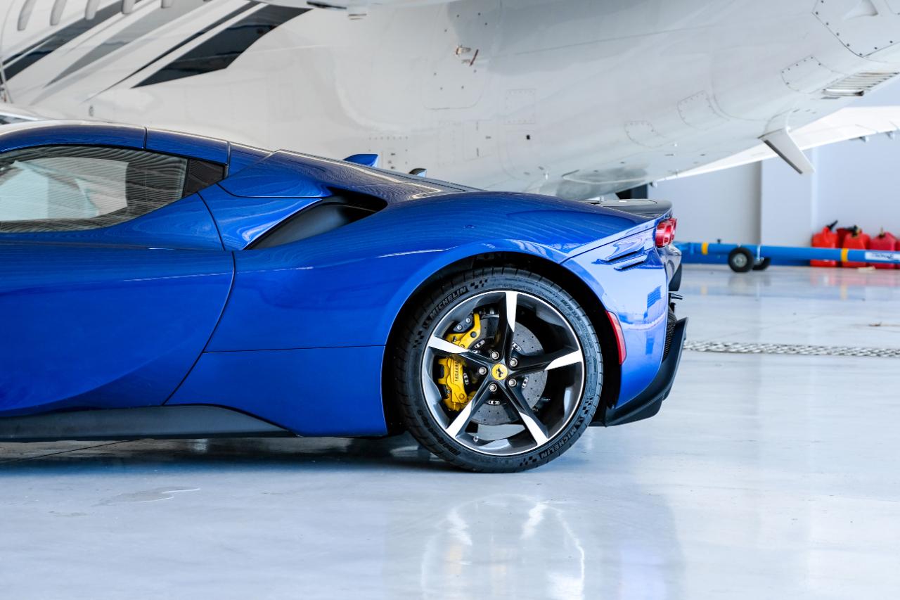 Ferrari SF90 photo 17
