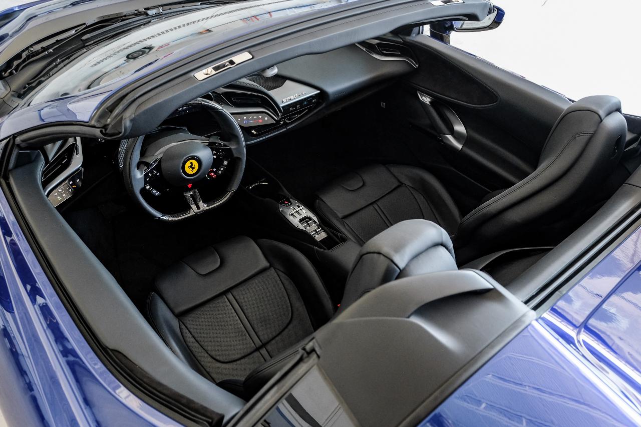 Ferrari SF90 photo 21