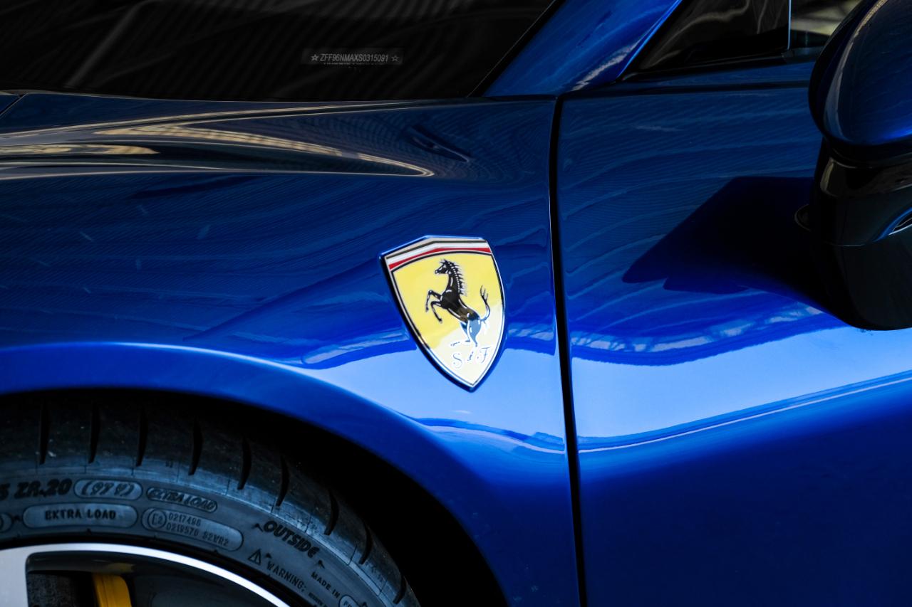Ferrari SF90 photo 45