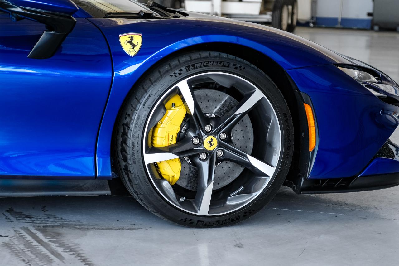 Ferrari SF90 photo 56