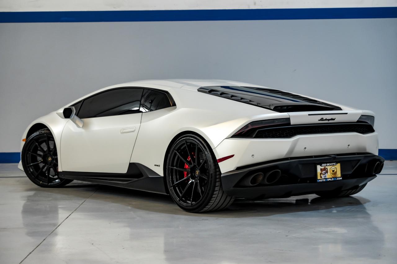 Lamborghini Huracan photo 12