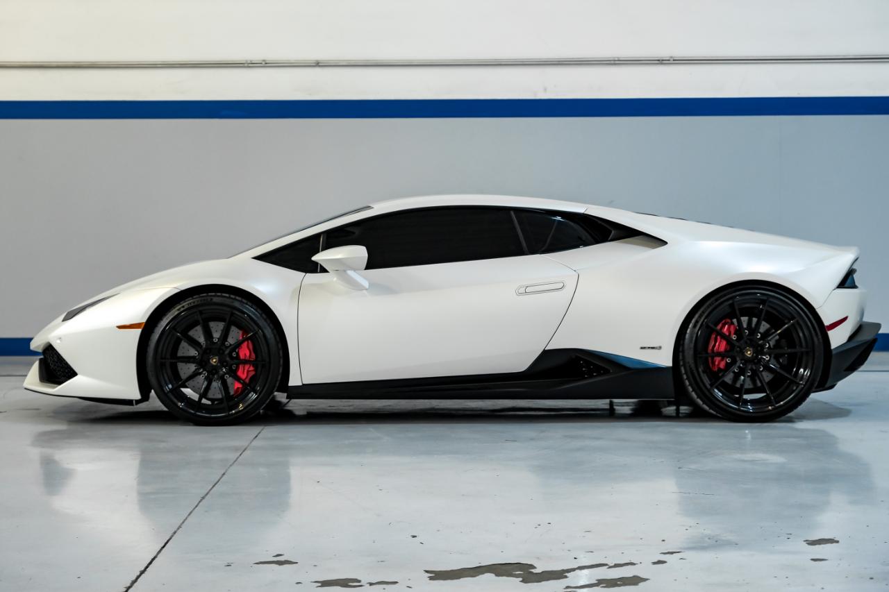 Lamborghini Huracan photo 15