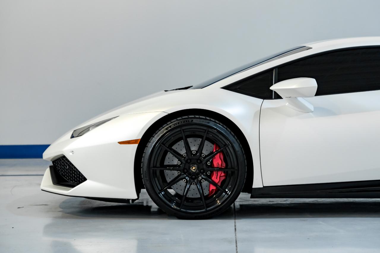 Lamborghini Huracan photo 16