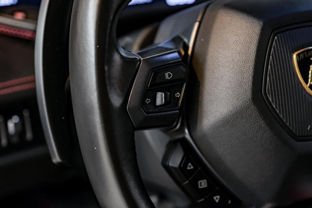 Lamborghini Huracan photo 20