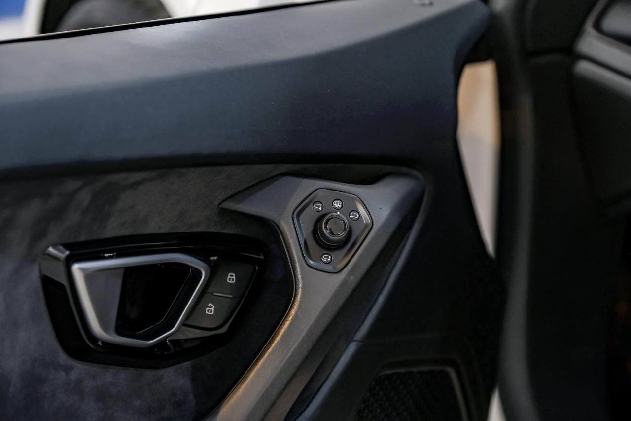 Lamborghini Huracan photo 54