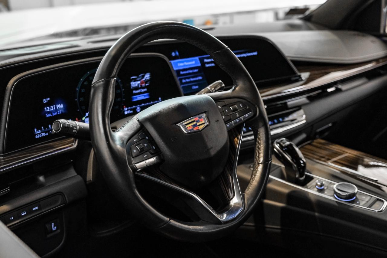 Cadillac Escalade photo 3