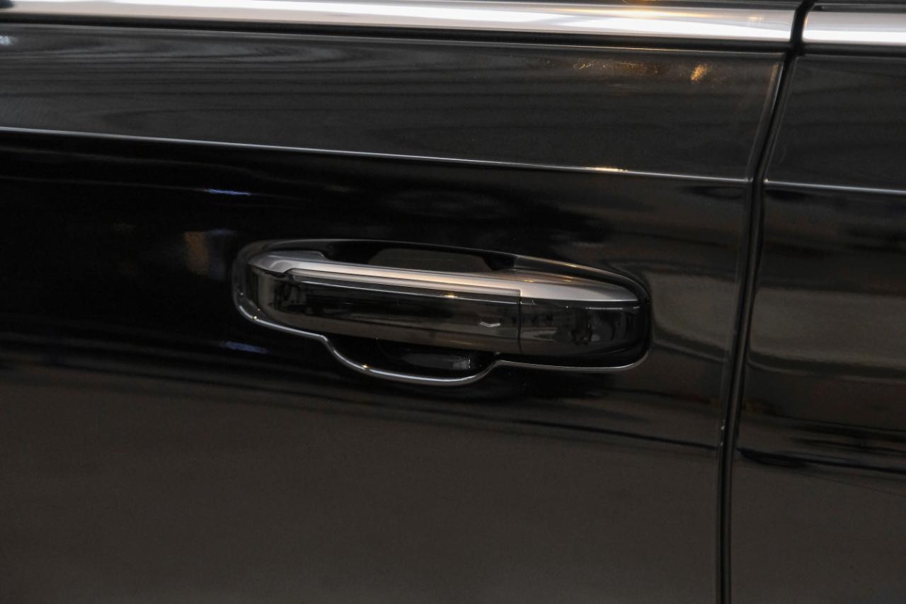 Cadillac Escalade photo 37