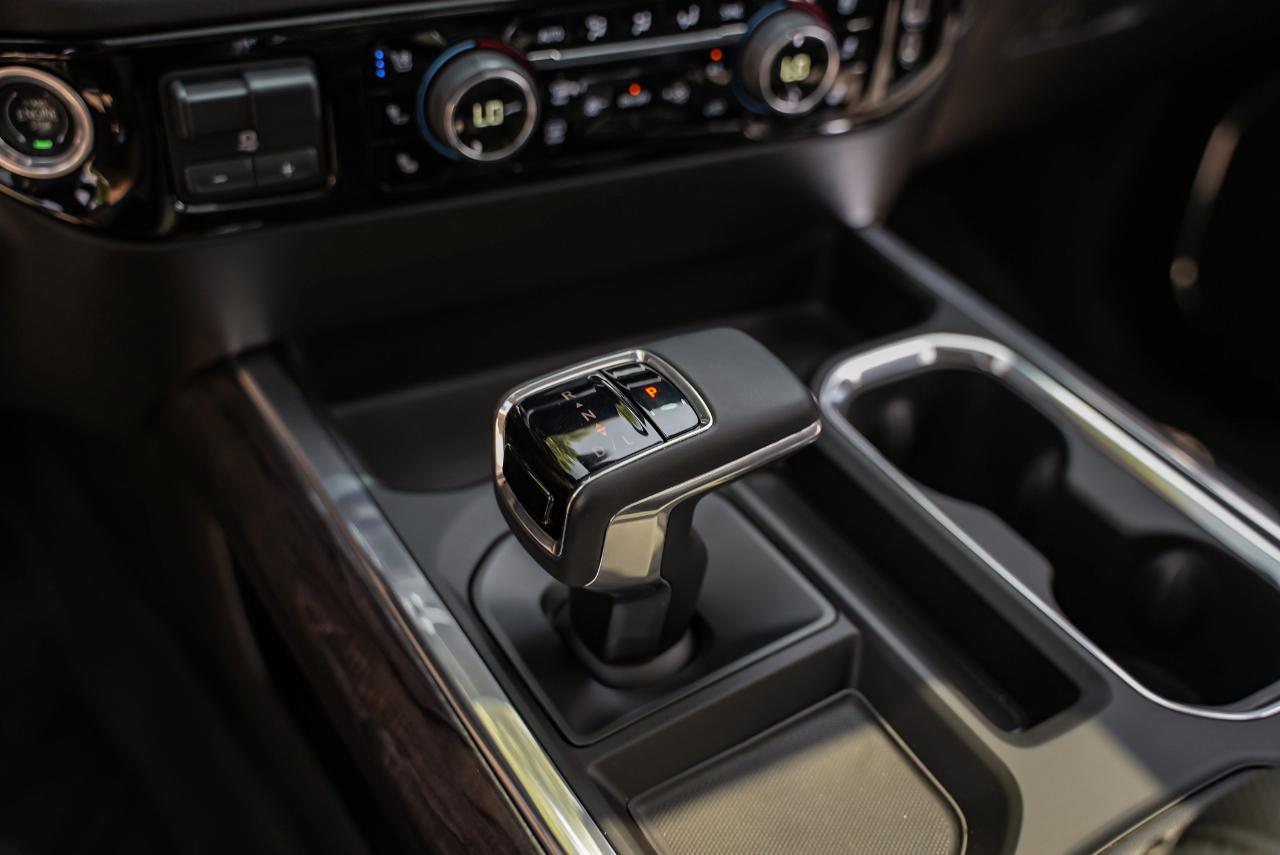 Chevrolet Silverado photo 29