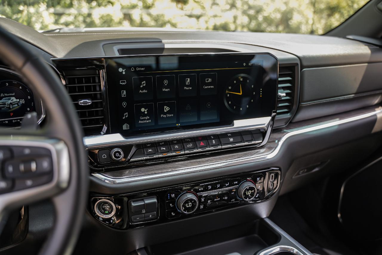 Chevrolet Silverado photo 30