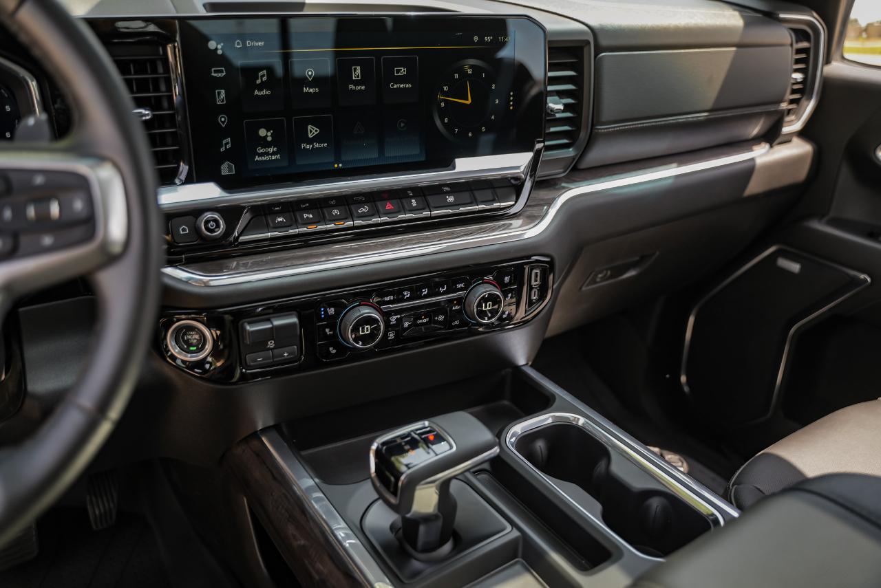 Chevrolet Silverado photo 31