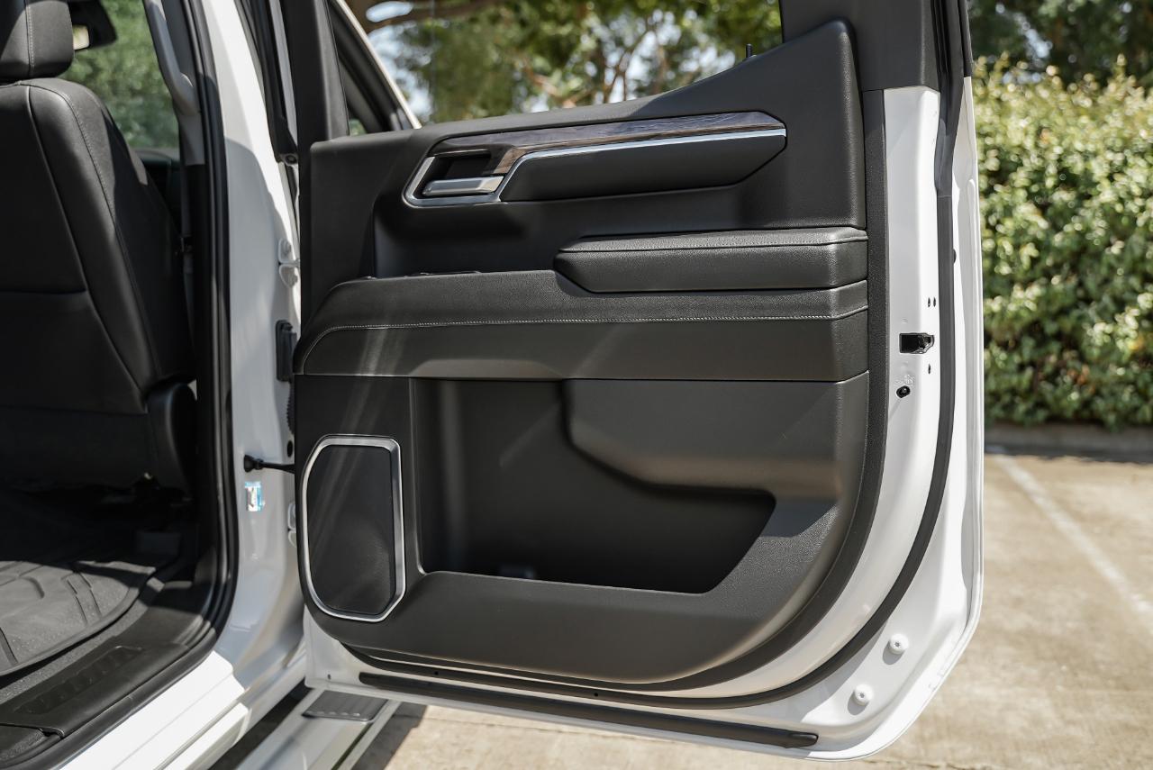 Chevrolet Silverado photo 44