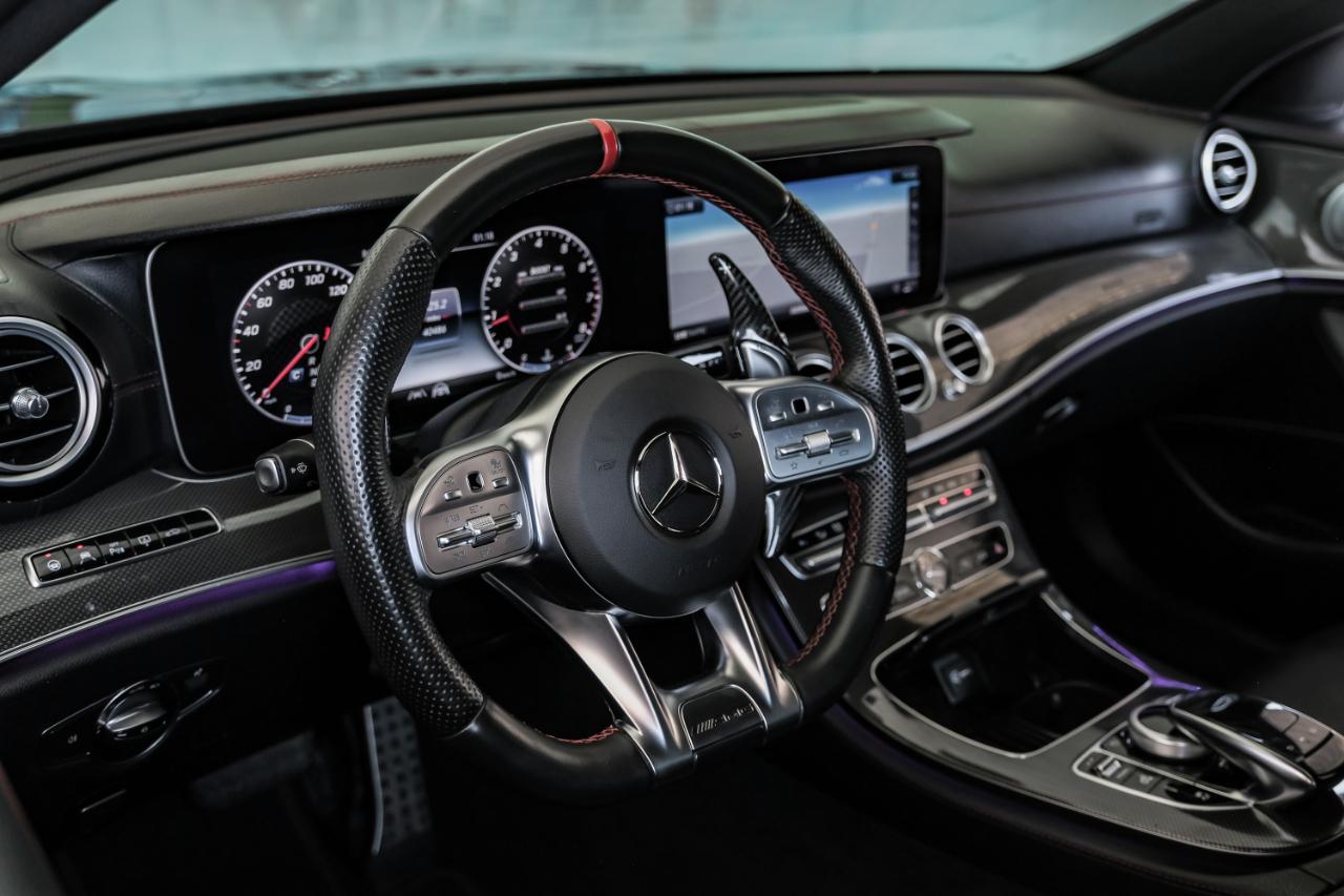 Mercedes-Benz E-Class photo 3