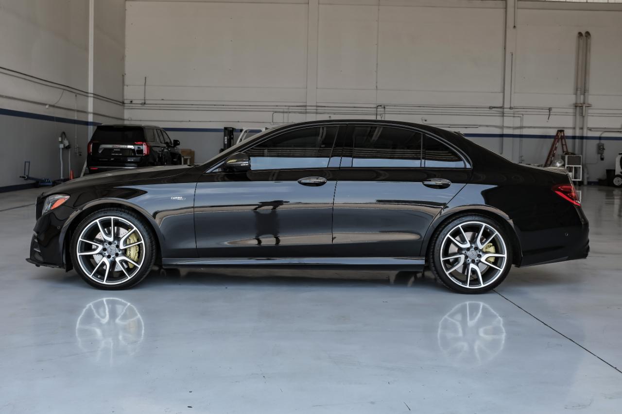 Mercedes-Benz E-Class photo 15