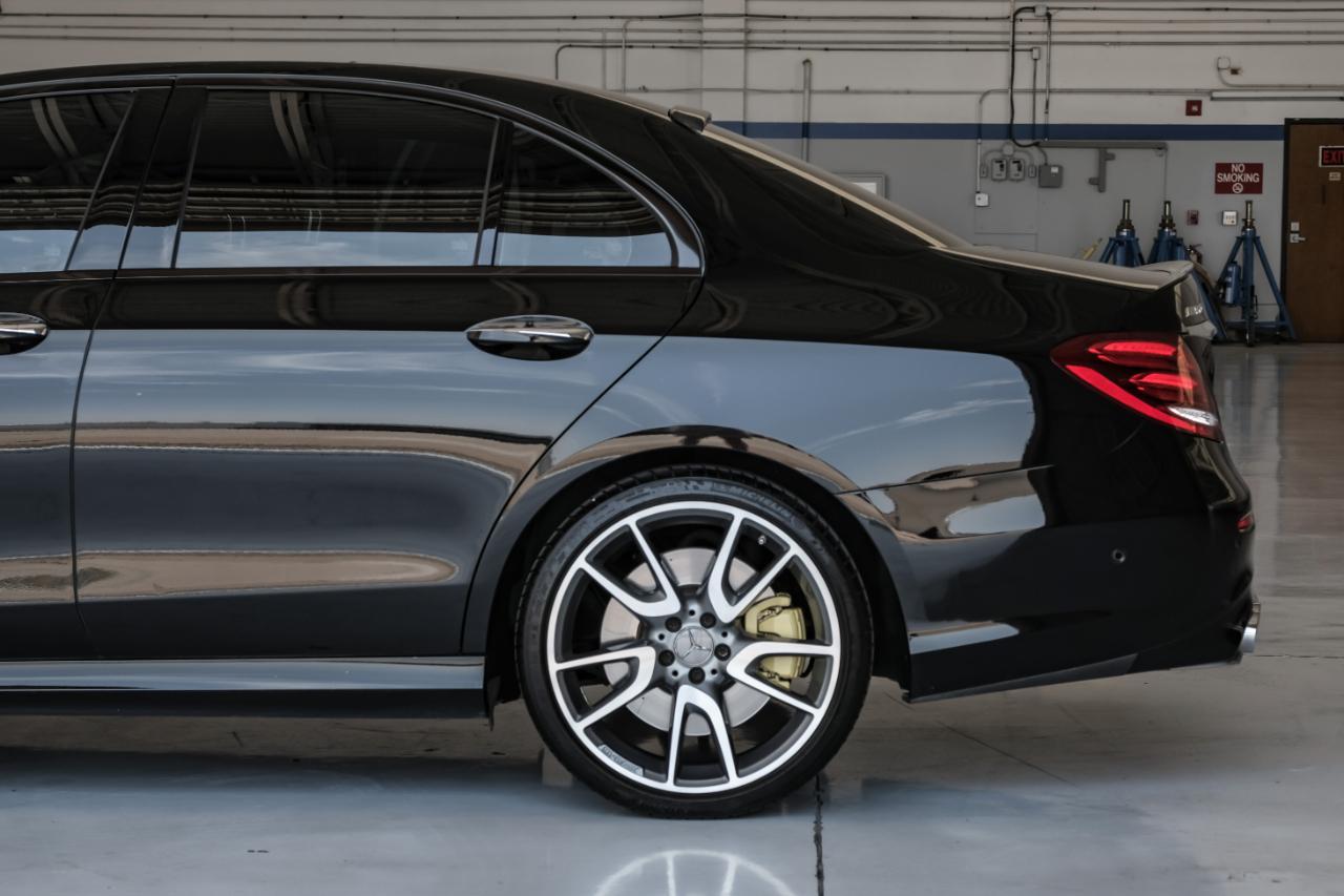Mercedes-Benz E-Class photo 17