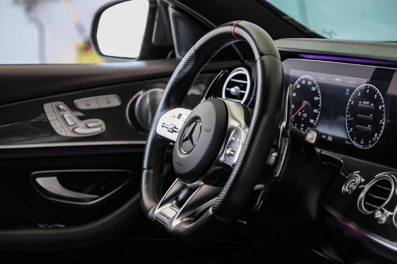 Mercedes-Benz E-Class photo 19