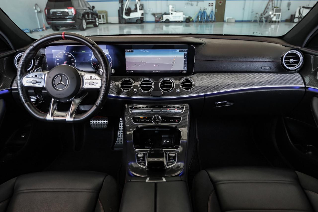 Mercedes-Benz E-Class photo 20
