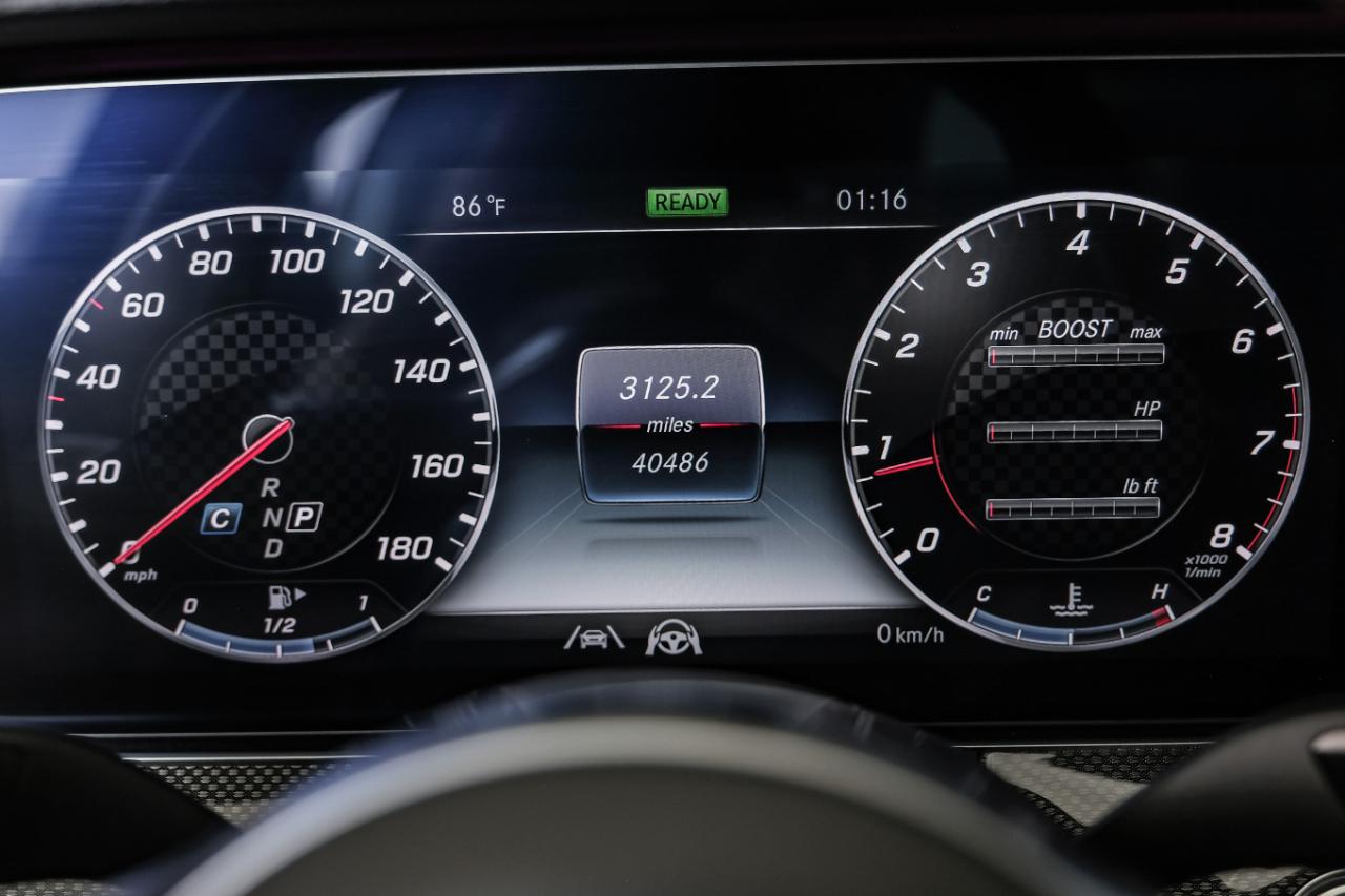 Mercedes-Benz E-Class photo 24