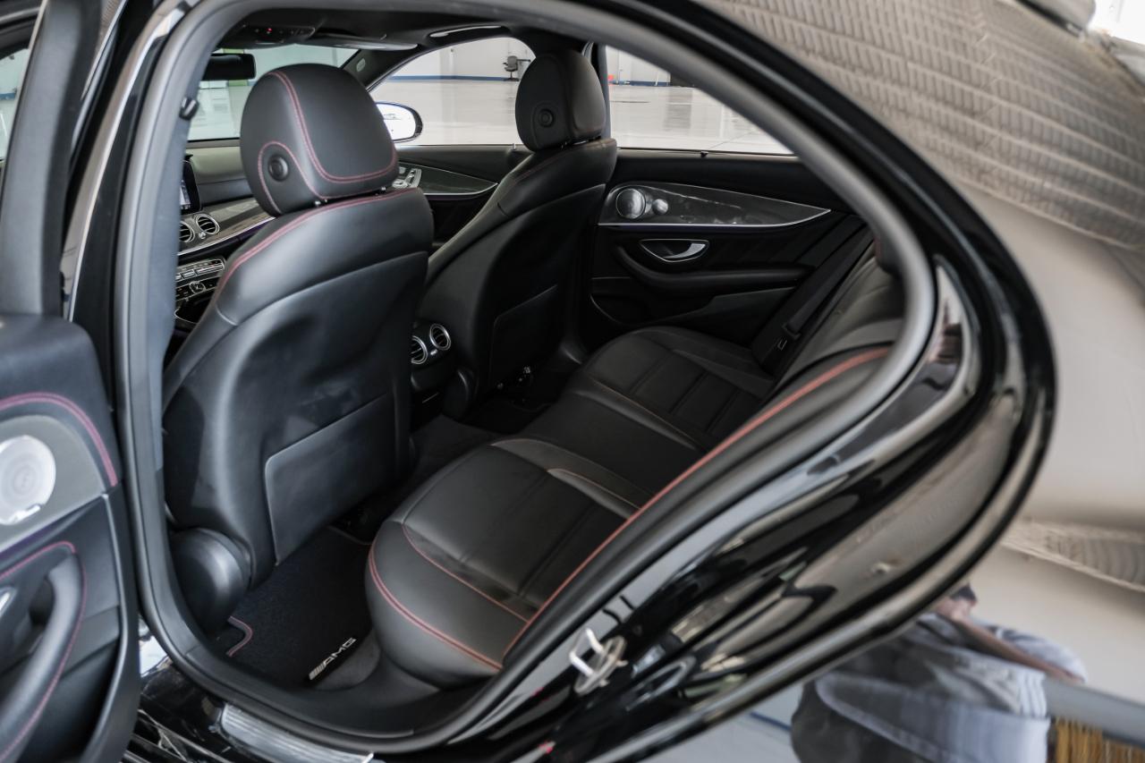 Mercedes-Benz E-Class photo 42