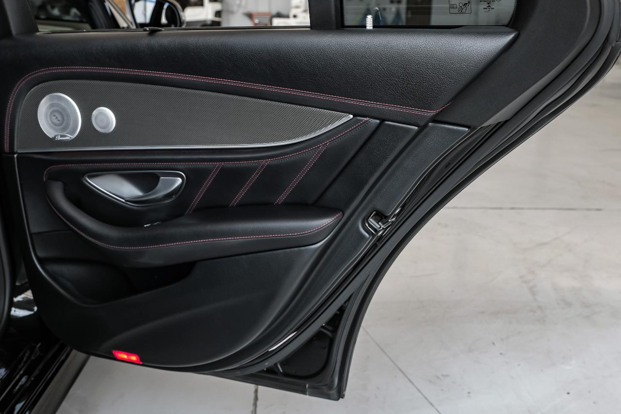 Mercedes-Benz E-Class photo 53