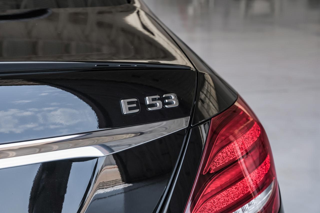 Mercedes-Benz E-Class photo 57