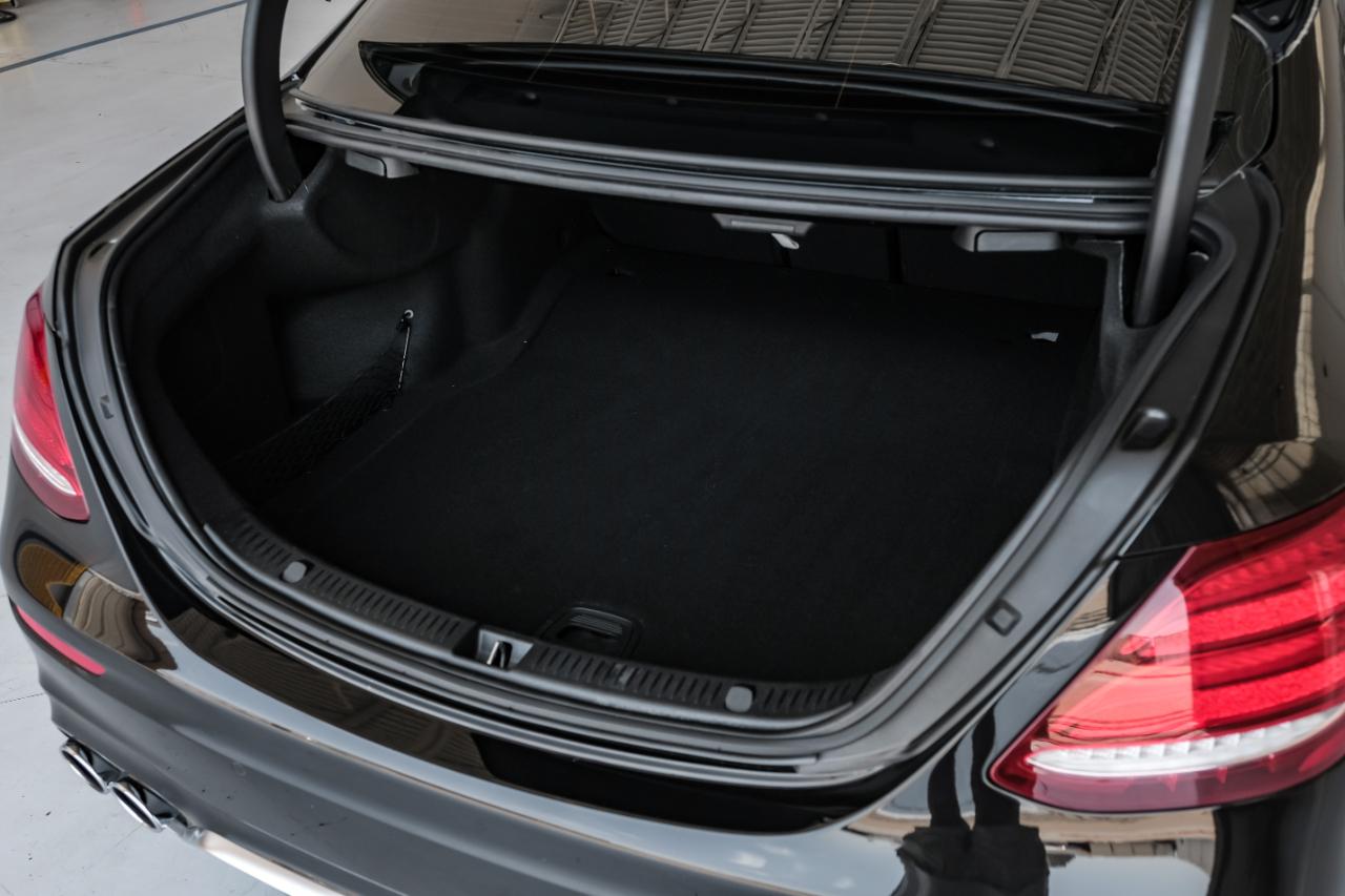 Mercedes-Benz E-Class photo 67