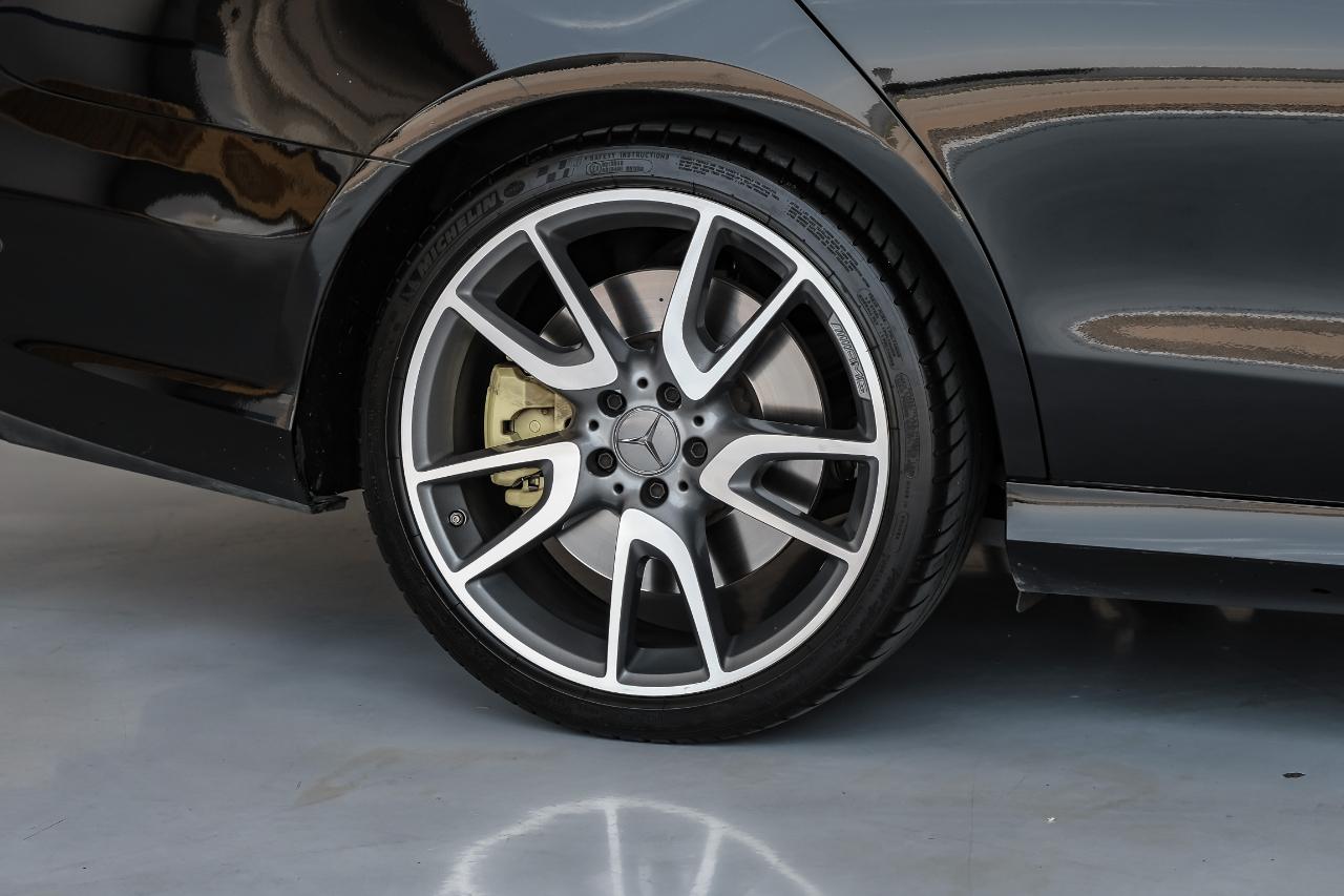 Mercedes-Benz E-Class photo 70