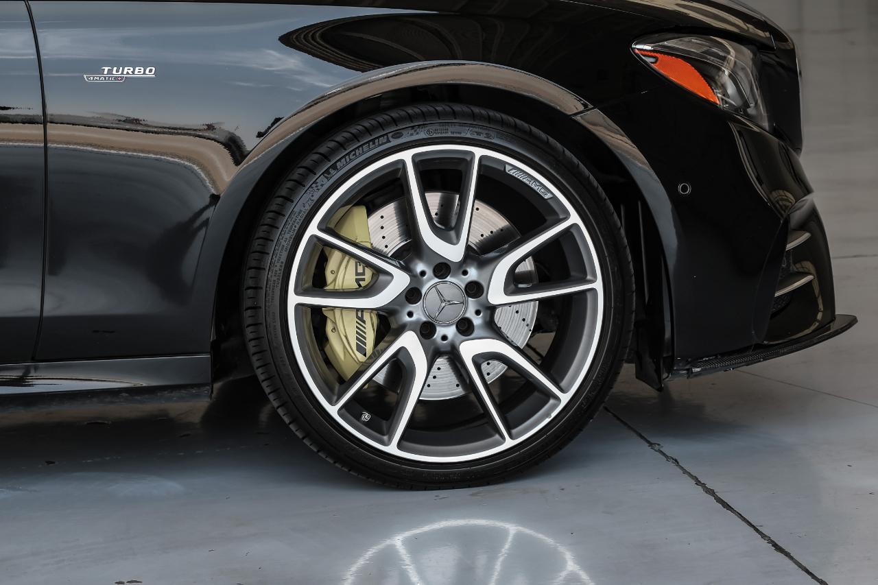 Mercedes-Benz E-Class photo 71