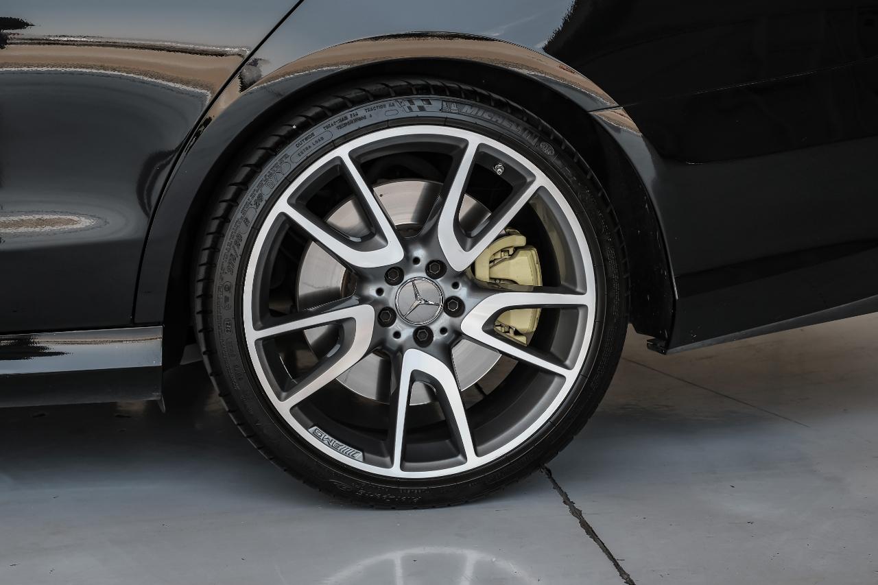 Mercedes-Benz E-Class photo 73