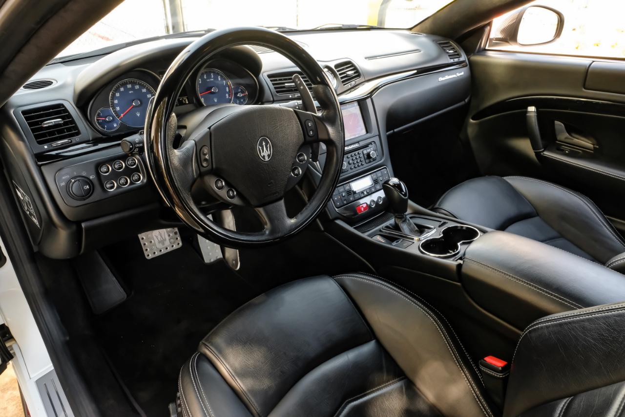 Maserati Granturismo photo 2