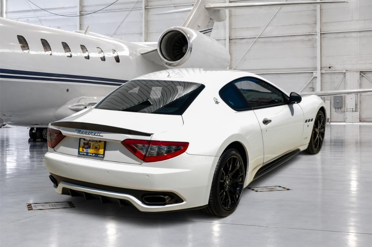 Maserati Granturismo photo 16