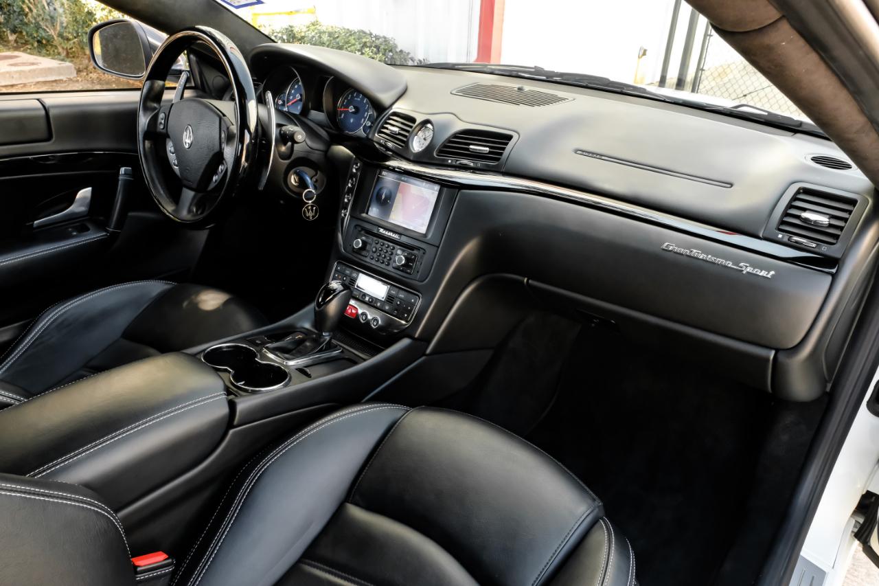 Maserati Granturismo photo 27