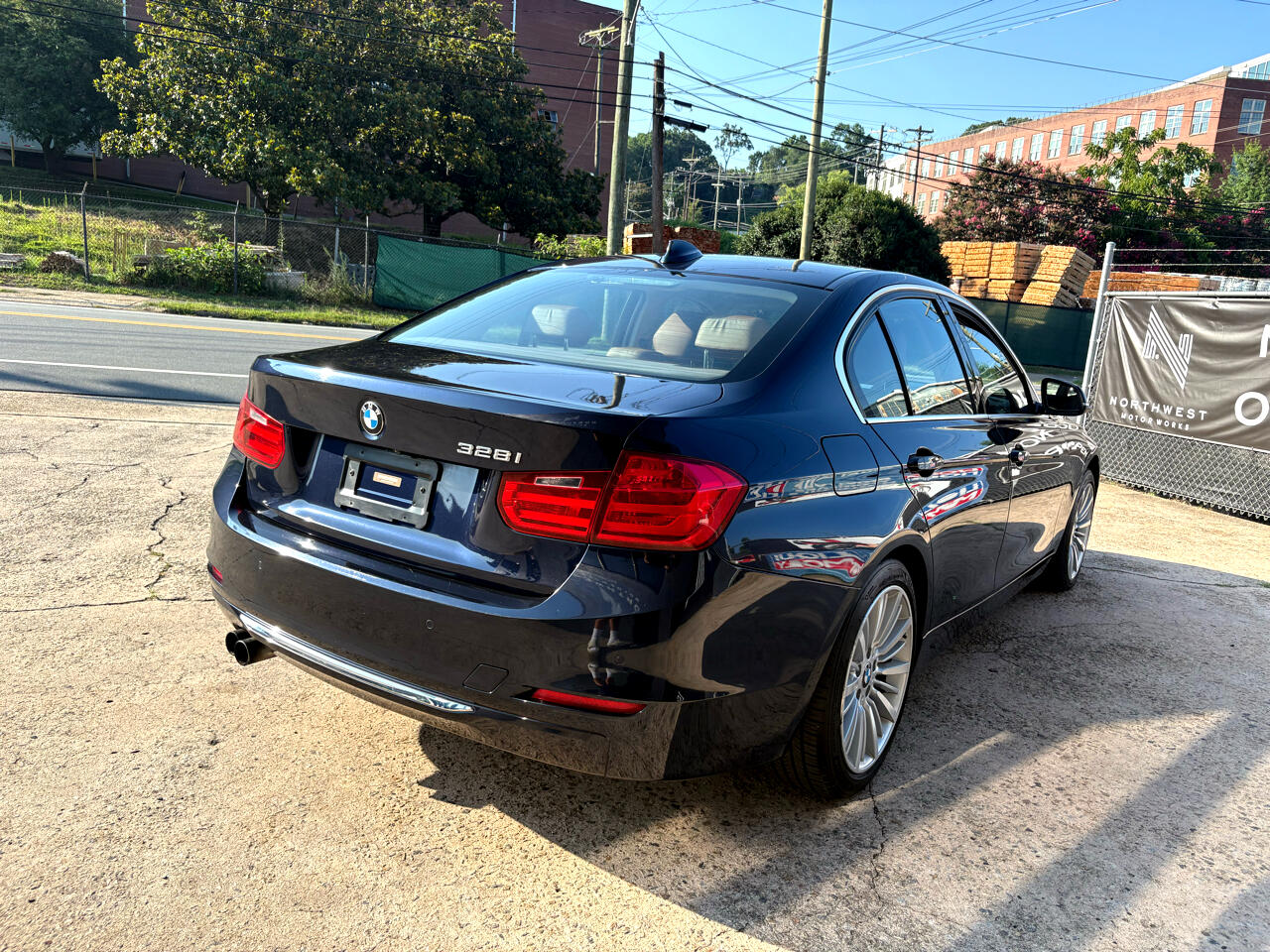 BMW 3-Series 328i Sedan 2012 BMW 3-Series 328i Sedan 2012