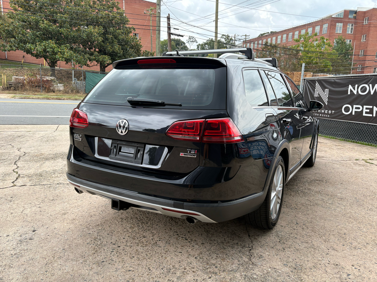 Volkswagen Golf Alltrack TSI S 6A 2017 Volkswagen Golf Alltrack TSI S 6A 2017