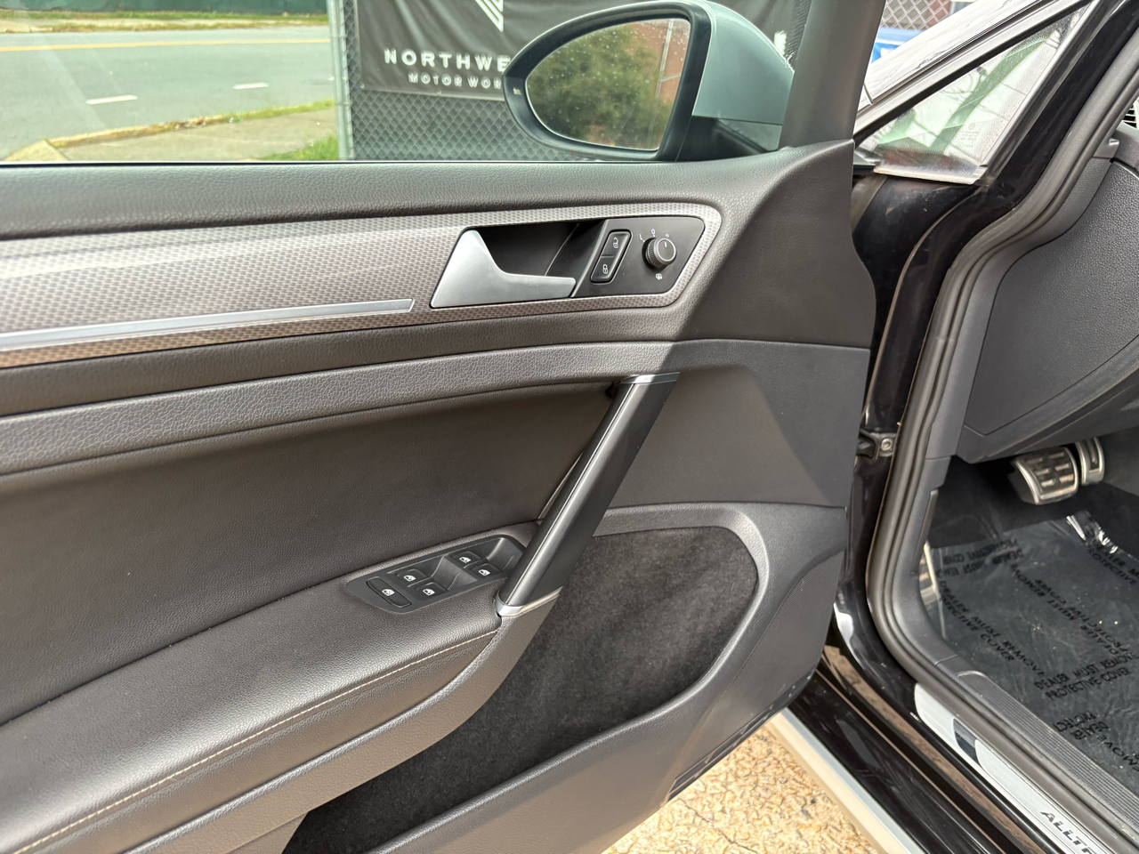 Volkswagen Golf Alltrack TSI S 6A 2017 Volkswagen Golf Alltrack TSI S 6A 2017