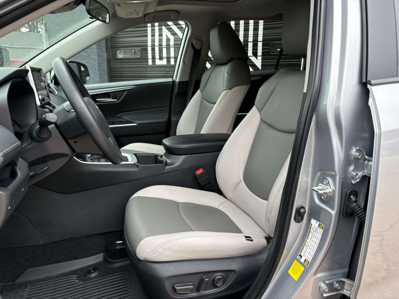 Toyota RAV4 XLE 2025 Toyota RAV4 XLE 2025