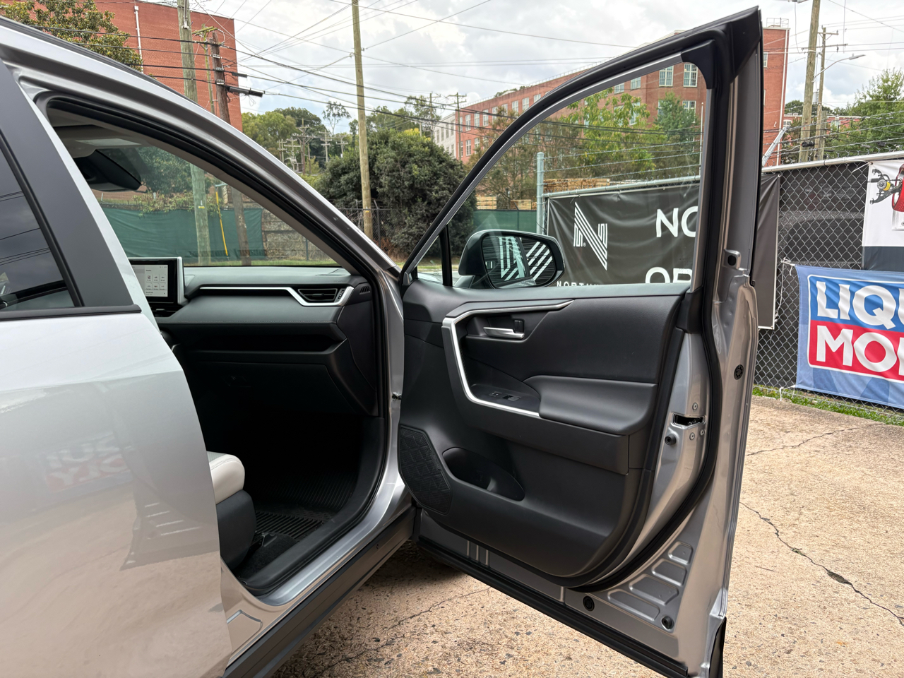 Toyota RAV4 XLE 2025 Toyota RAV4 XLE 2025