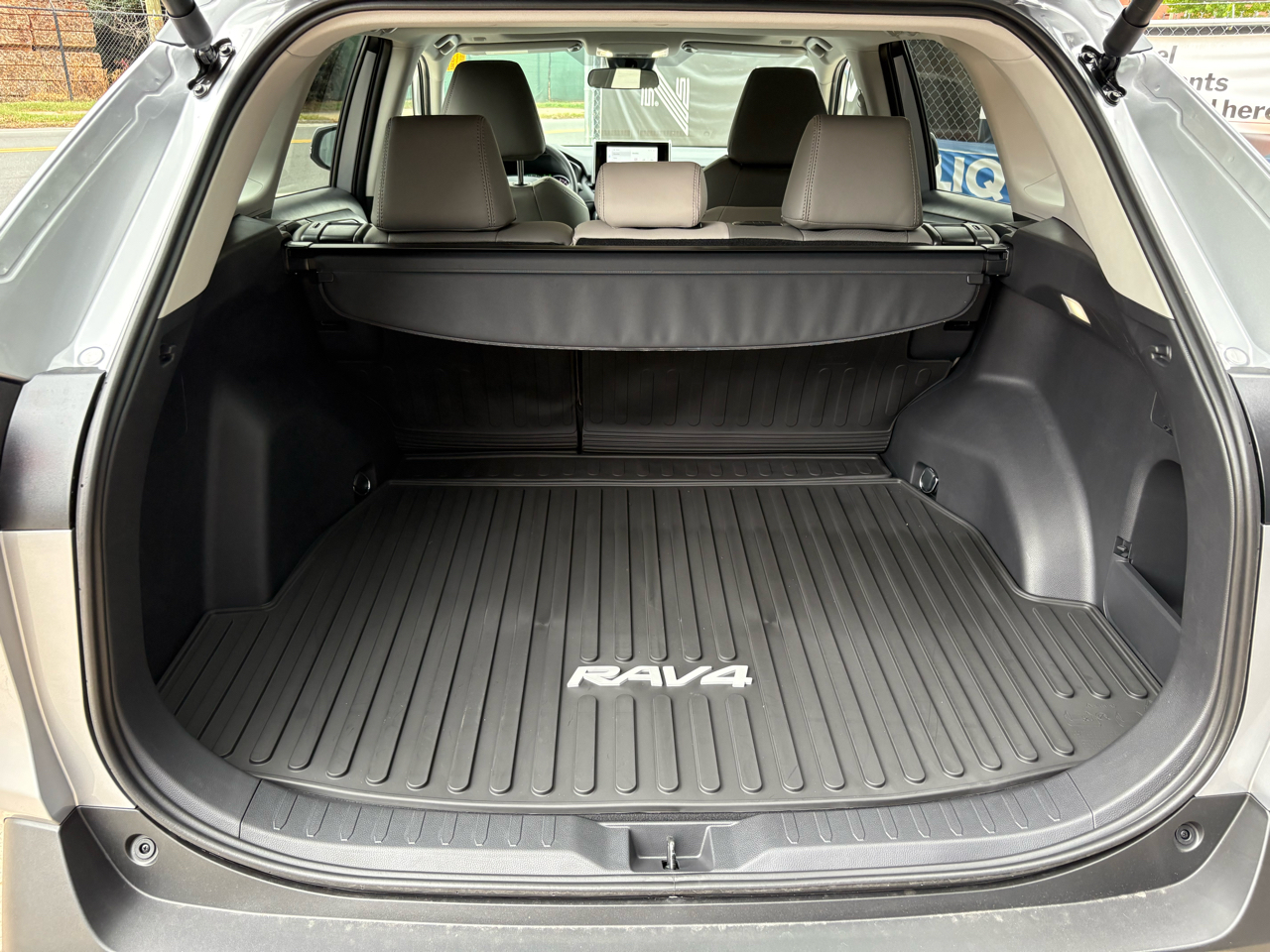 Toyota RAV4 XLE 2025 Toyota RAV4 XLE 2025